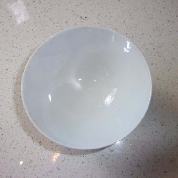 Chrysanthemum Rice Bowl Blue & White - Picture 2 of 3